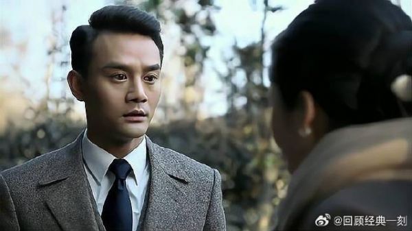 孤狼为了能留在明家,故意演一出苦情戏,成功感动明诚