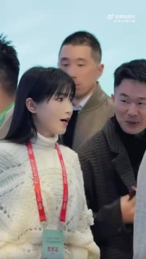 李子柒真忙,美极了!期待她的新视频