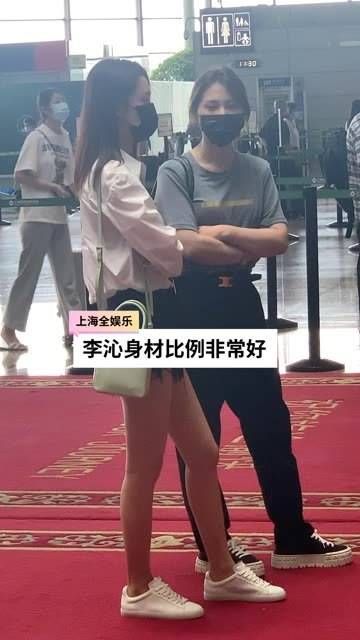 李沁的身材比例非常出众