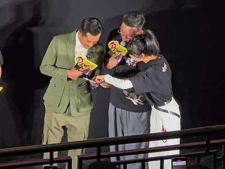 电影《九龙城寨之围城》路演现场,城寨四少对郑保瑞进行了评价