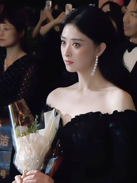 蒋欣好美呀!还是实力演技和角色傍身,美得更有底气!