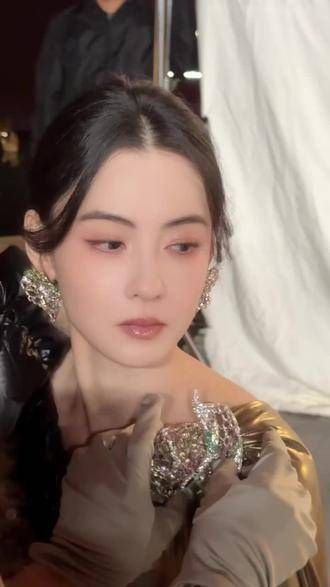 真的是美得让人移不开眼