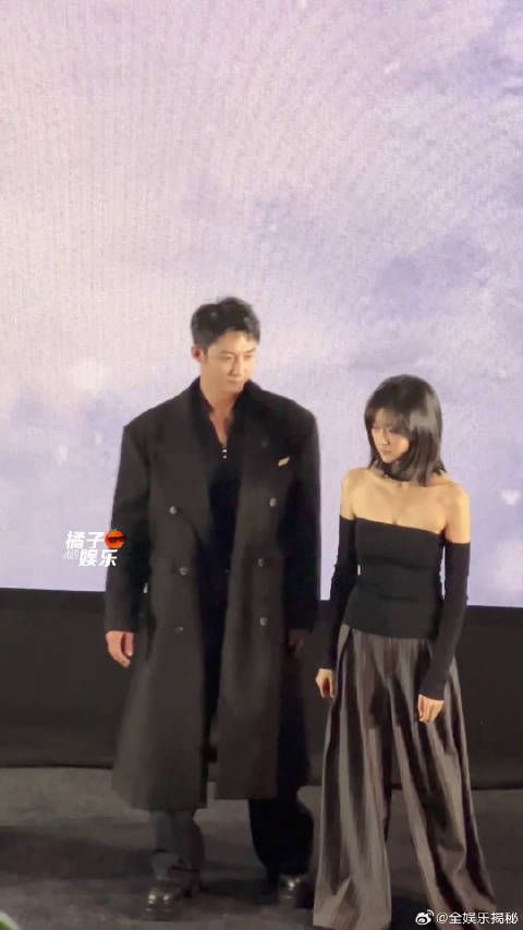 哈哈哈,这趴也是绝了,孙千公主抱黄景瑜,简直就是在挑战不可能!