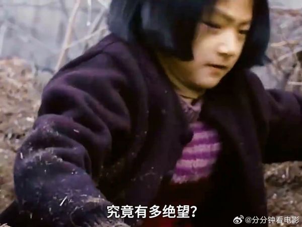究竟有多绝望?才会让一个5岁小女孩,想要挖个坑活埋自己