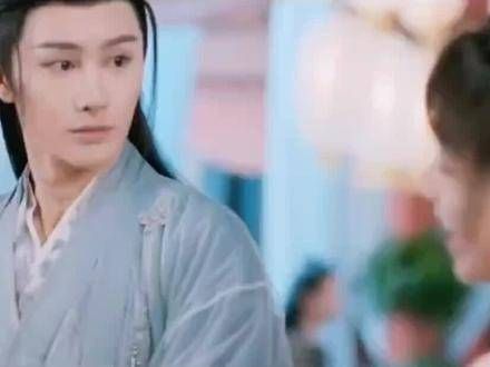 男子:我长得不够帅气吗?