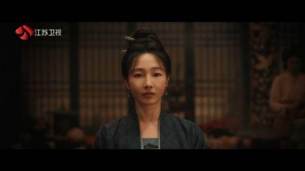 章七娘拉着温悦喝酒,温悦让她说一说自己的故事,章七娘也不隐瞒…
