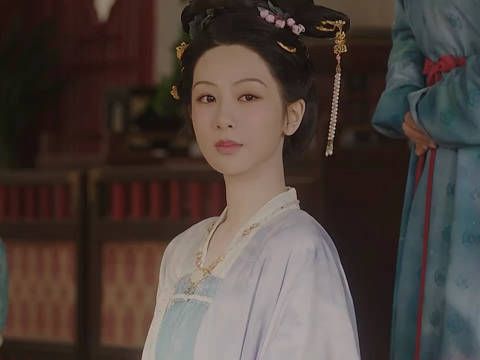 杨紫在国色芳华里的各种造型,你更喜欢哪一款呢!