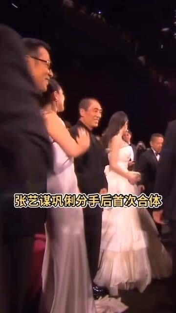 曾轰轰烈烈相恋8年,分手后张艺谋迅速迎娶了19岁的女友