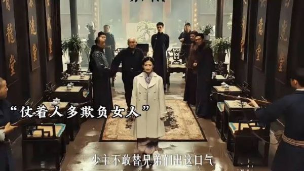 能随意全场酒水买单的人千万别去惹,你永远长想不到她背后的人是谁!