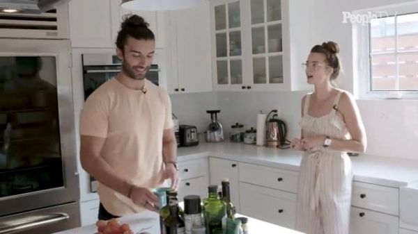 看完这个视频,我是真的希望Blake Lively和她老公赔钱给Justin Baldoni
