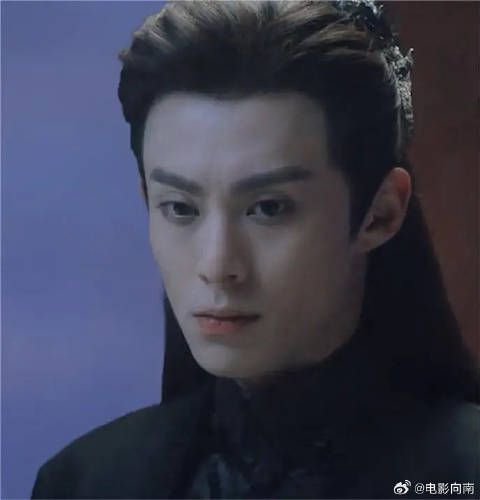 这哪还是月尊啊,这不妥妥的宠妻狂魔