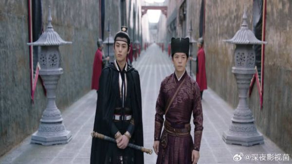 皇后刚要陷害皇妃,就被掌印太监知晓,彤云咱上头有人