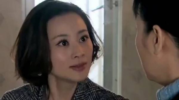 嫂子母乳被小姑子偷偷喂自己女儿,让侄子喝奶粉