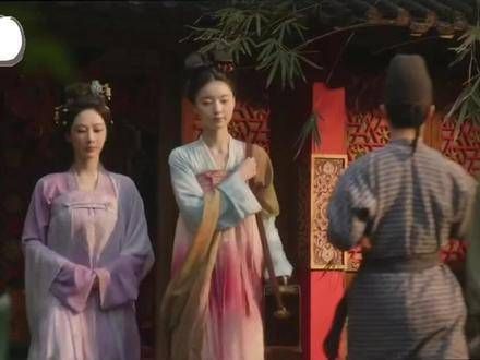 惟芳察觉到杀手的威胁,迅速通知了蒋长扬