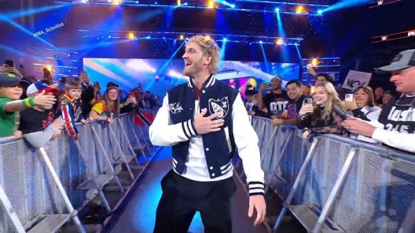 哈哈,“罗根炮”罗根·保罗(Logan Paul)在WWE…