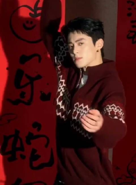 王鹤棣过年好运来转场,年初一,新春大吉!