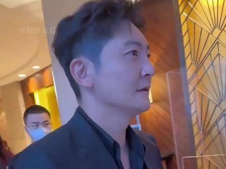 同样是鲍家“姑爷”,看陆毅和郭京飞如今的境遇…