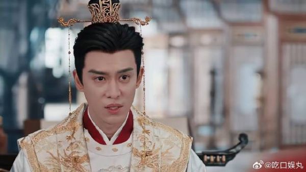 弟弟就这样水灵灵的亲上了，这笑的怎么回事