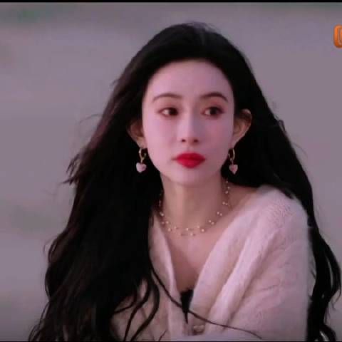 救命她太美好了,太美了,笑起来太美了 孟姐太太太美了!