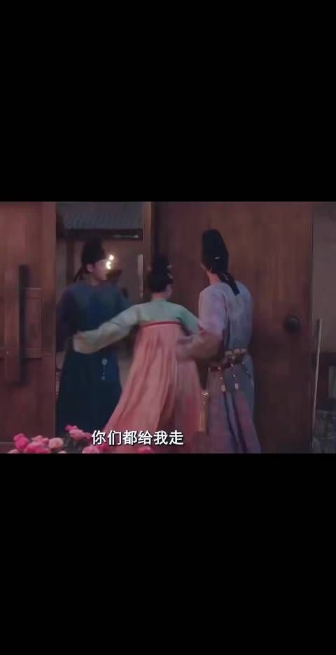 国色芳华,传说中的三个男人一台戏?何惟芳、杨紫相关,引人好奇