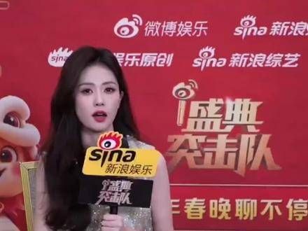 两位演员真的是非常优秀的人,和鹿鹿一起期待今晚的《白色橄榄树》