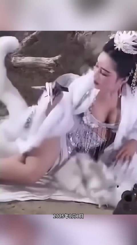 张馨予一个月增加了9斤,古风美女的形象依然迷人