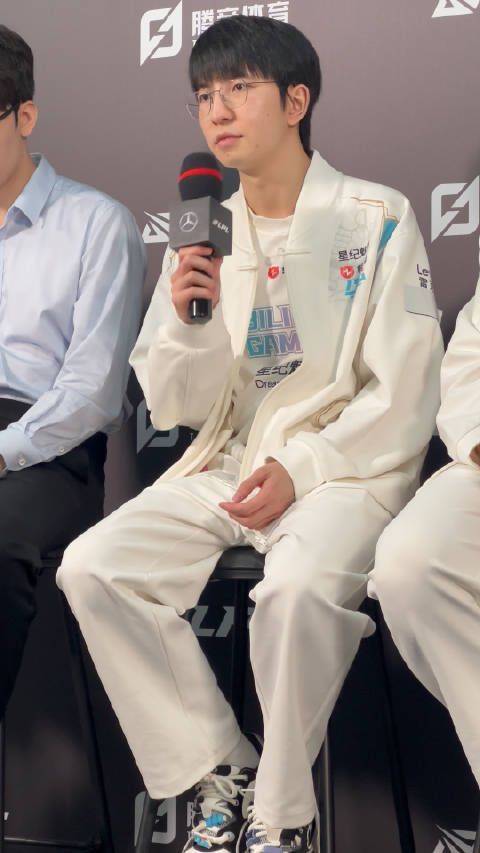 Q:对第一赛段的常规赛做一个简单的总结吧?感觉还有哪些需要进步的地方?