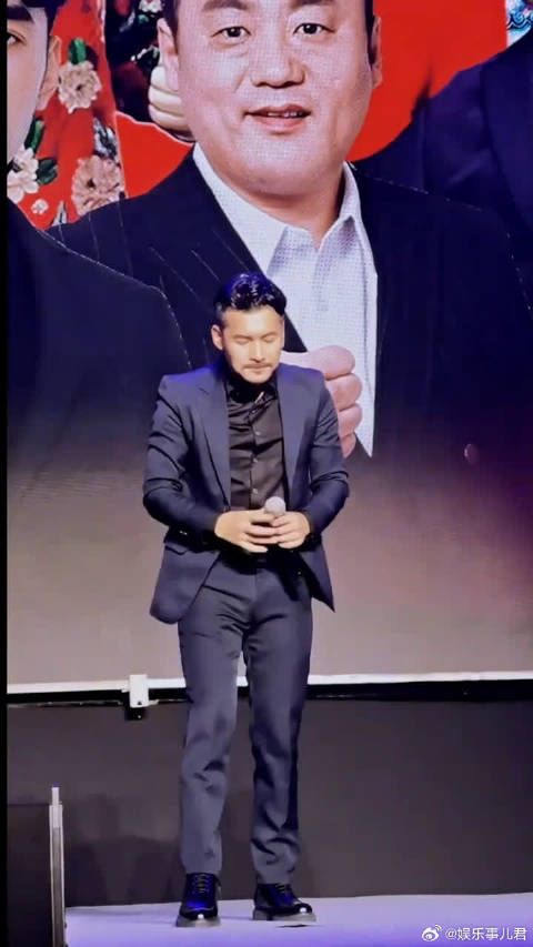 乍一看张学友,再一看吕良伟,声音出来,谁呀?