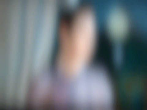 演的陆昀被阿妤气得跳脚,却只敢关起门来自己发泄,生起气来毫无攻击力…