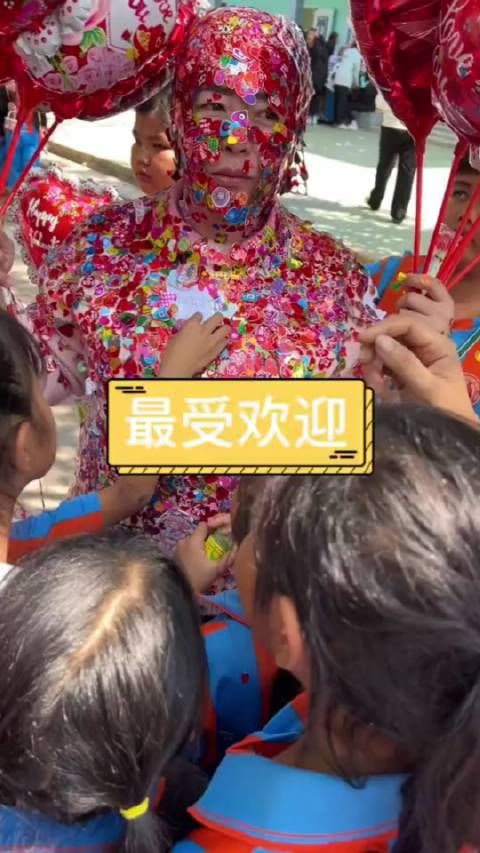 最受欢迎老师评选,往嘴上贴的,多少有点个人恩怨吧!