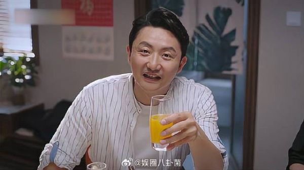 家里全是大男人,李尖尖宣布来例假,气氛僵住了