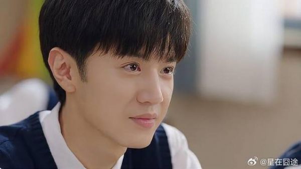 丁羡绘画第一名,二人甜蜜对视,甜分超标!