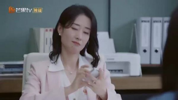 小3挺着大肚子故意去公司找事,女强人当场手撕绿茶,场面太解气