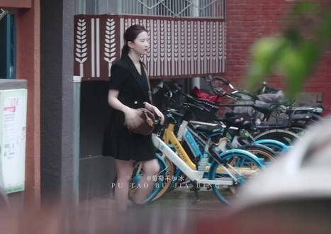你是我贫瘠土地上唯一的玫瑰友情 be
