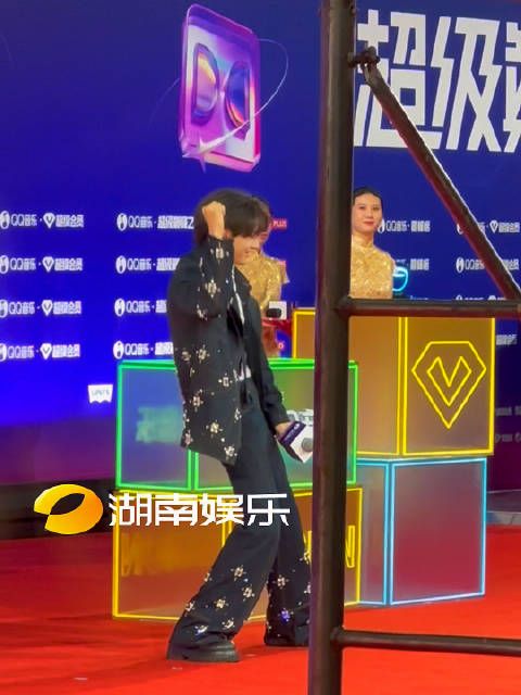有哥是我们的福气!现场来这么一段谁遭得住啊!姚琛姚琛