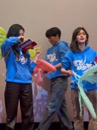 重庆路演吸引众多粉丝 张宥浩与女孩们共追梦想