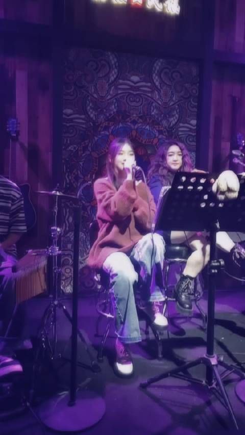 生活不止眼前的苟且,还有诗和远方的遍野