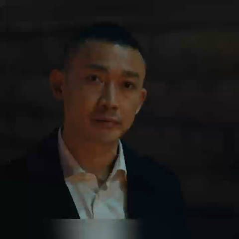 原本胜似亲兄弟的两人,最终却站到了对立面!