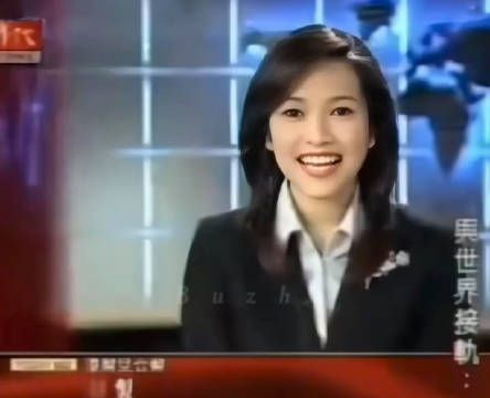 侯佩岑主播时期,好甜哦 网友:《爱上女主播》照进现实