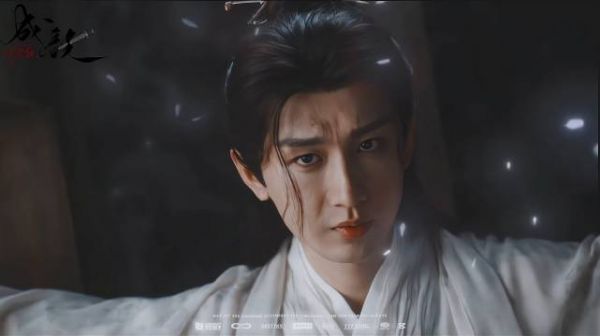 成毅公益 凝聚V力量成毅 作为演员最重要的就是把角色演好,剩下的交给观众来评判即可