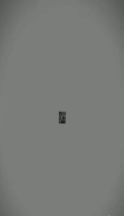 你好，我是越南人，很多越南人都很喜欢她，我希望大家不要责怪我