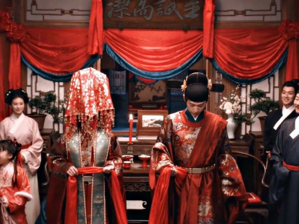陈都灵辛云来《雁回时》预告，傅云夕撞门抢亲！