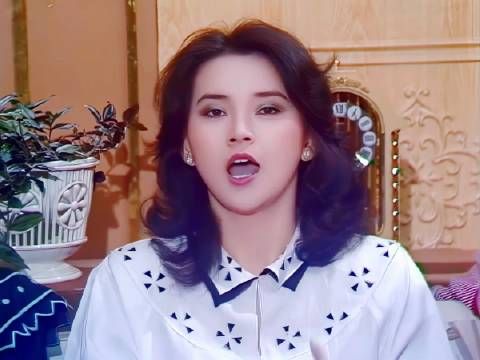 那一年她们风华正茂，胡慧中：我的广东话不好，甄妮：我来教你！ ！