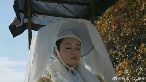 当大娘子太累了,还得查家中的钱庄,明兰都要睡着了