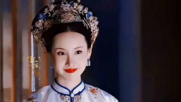 “皇上臣妾愿求一死来赎纳兰家的欺君之罪”