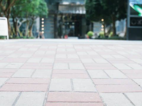 新剧《有你的时光里》一出场就酷飒到不行…