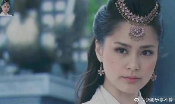 真的是又美又仙,拿得起放的下,为国为民,真神仙也