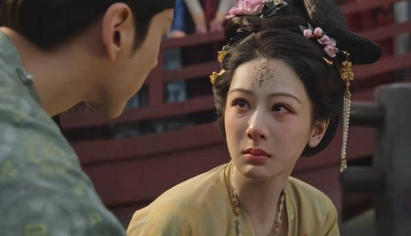 杨紫这段都能看到眼下面的纹,怎么还有人说这剧开磨皮呢…