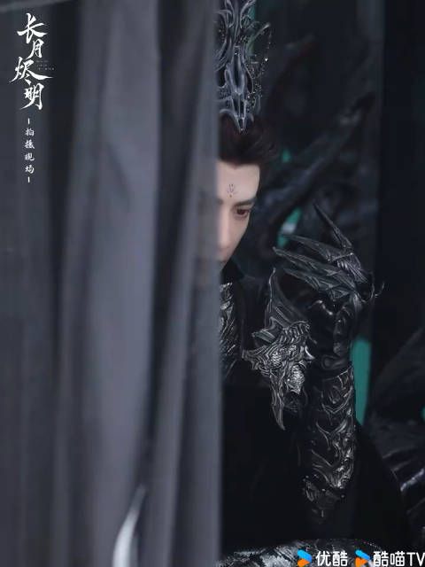 罗云熙《长月烬明》开播两周年物料，是我们澹台烬！