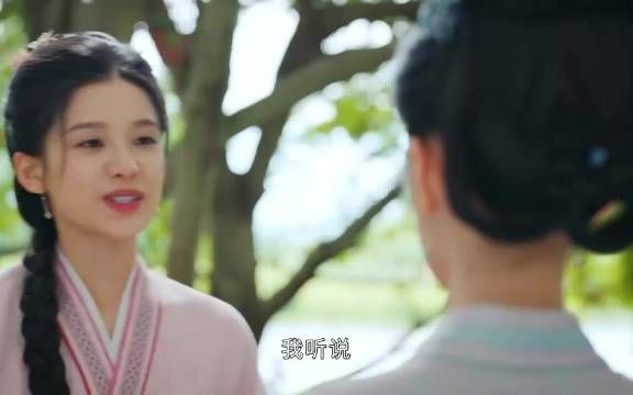 姑娘在路边随手摘了个果子,没想到竟发现了天大的商机!